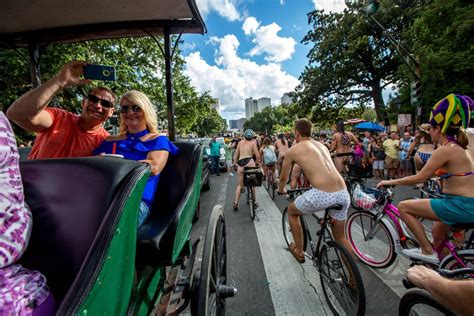 world naked bike ride wisconsin|‘As Bare As You Dare’ World Naked Bike Ride。